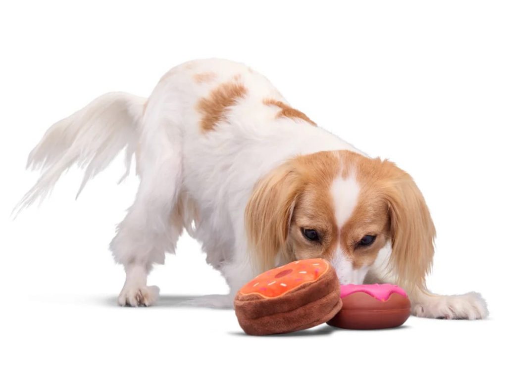 BARK與Dunkin’聯名玩具