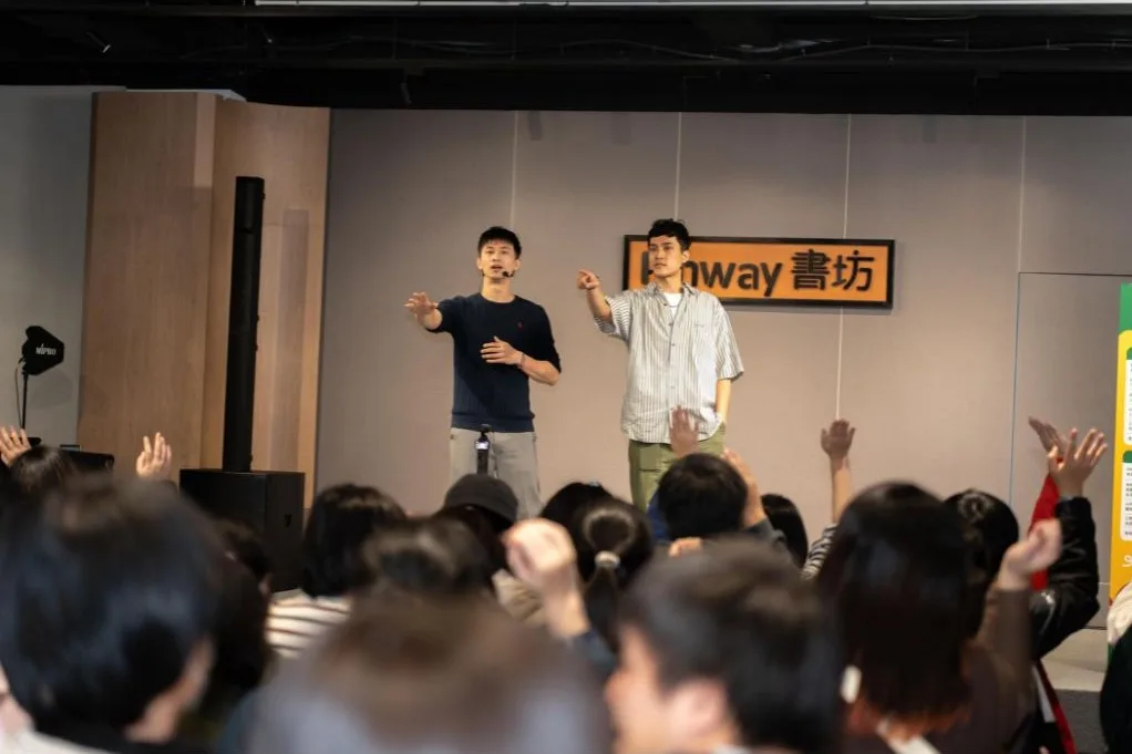 「漫才少爺」三木奮與「妹迪in Taiwan」首度以毛孩為主題合作演出,幽默有趣的表演讓觀眾笑聲不斷。