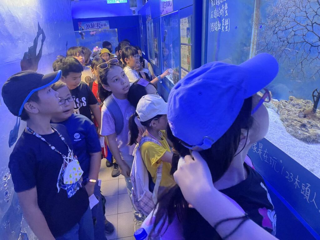 高雄澄清湖「海洋奇珍園」宣布將在年底熄燈,園區內有29座大型水槽設施,30年來孕育500多種海洋生物。(圖片來源:翻攝自海洋奇珍園臉書)
