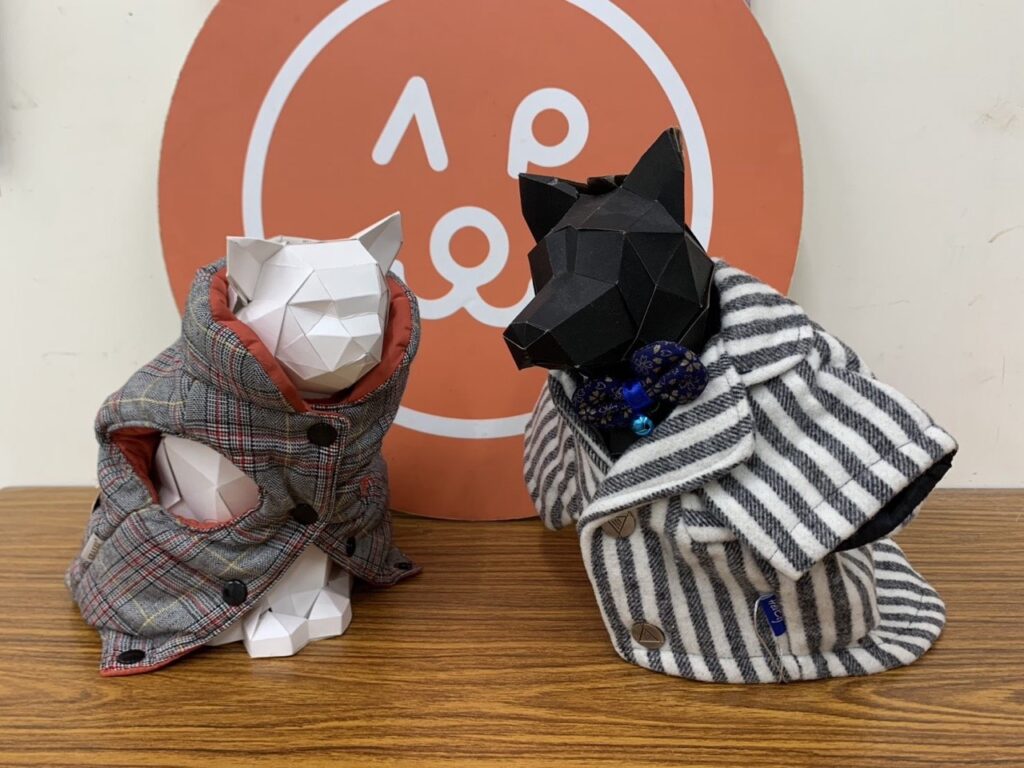 自台北市動物之家認養動物即可獲得新衣1件，數量有限送完為止（圖片來源：台北市動物保護處）